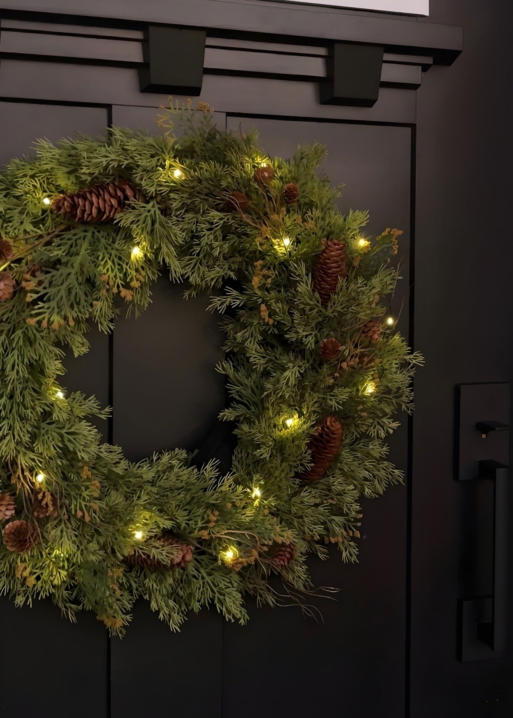 Green Artificial Pine Wreath for Wedding Decor