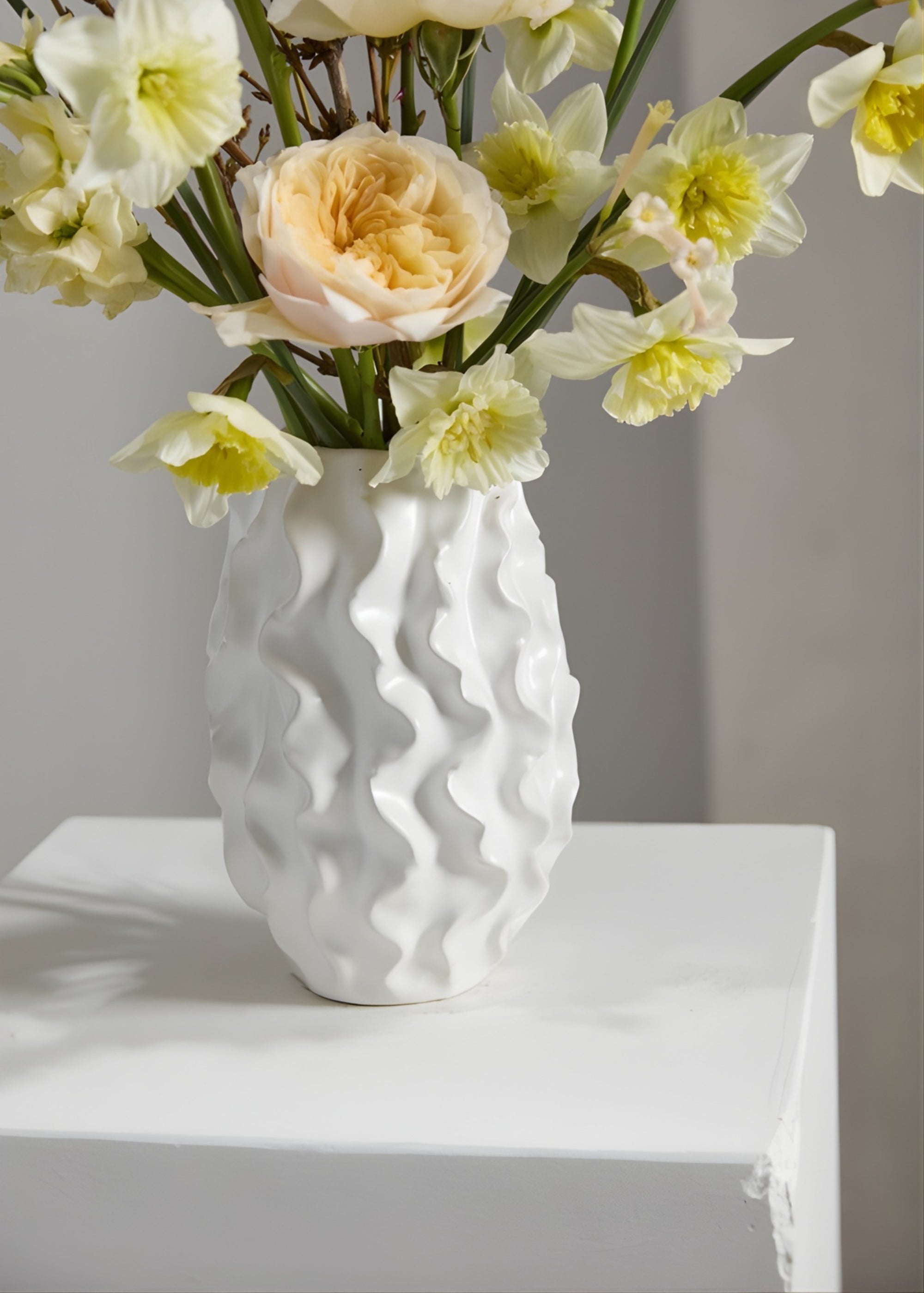 White Matte White Ceramic Ruffle Vase for Wedding Decor