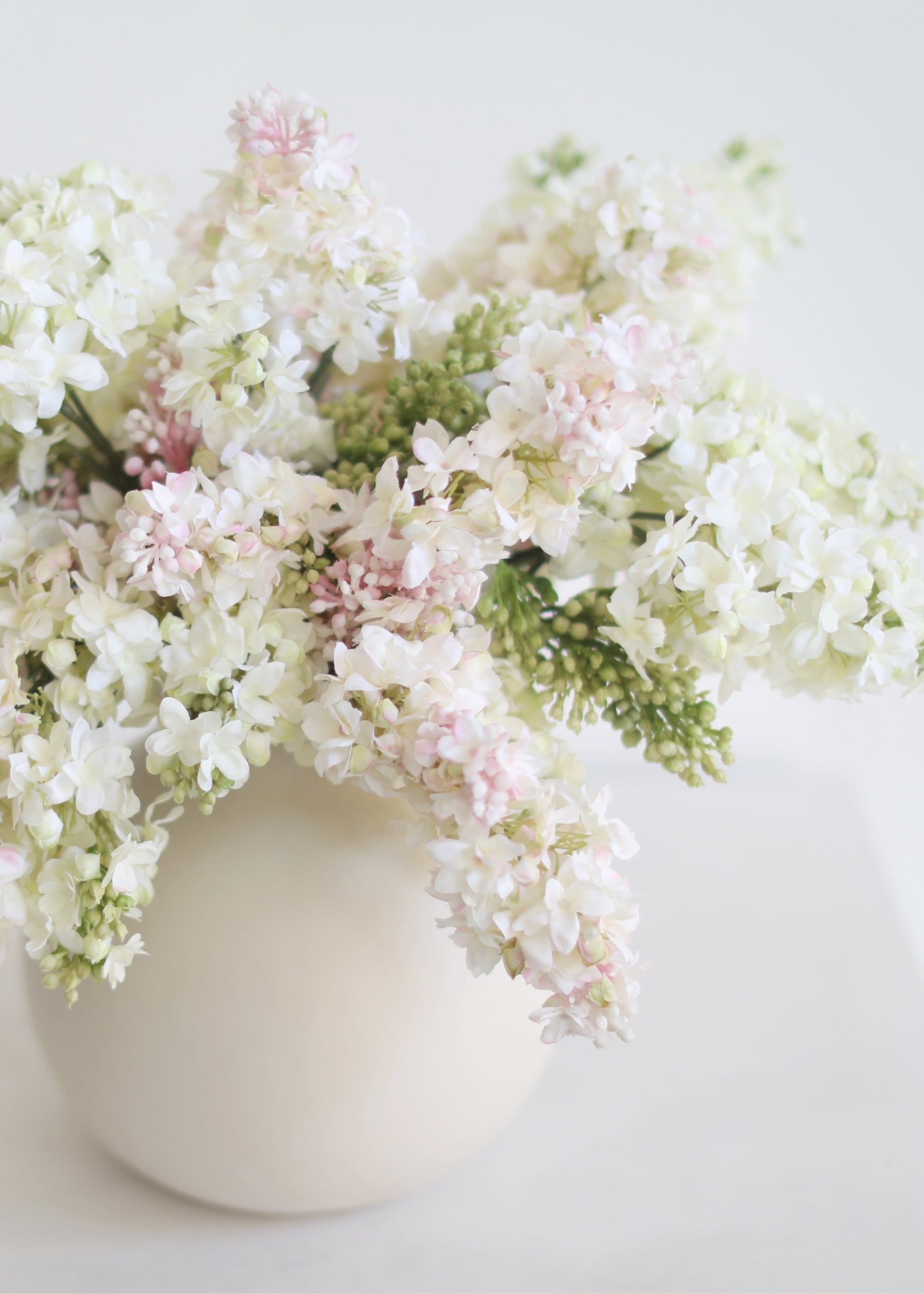 Cream Artificial Lilac Stem for Entryway Arrangement