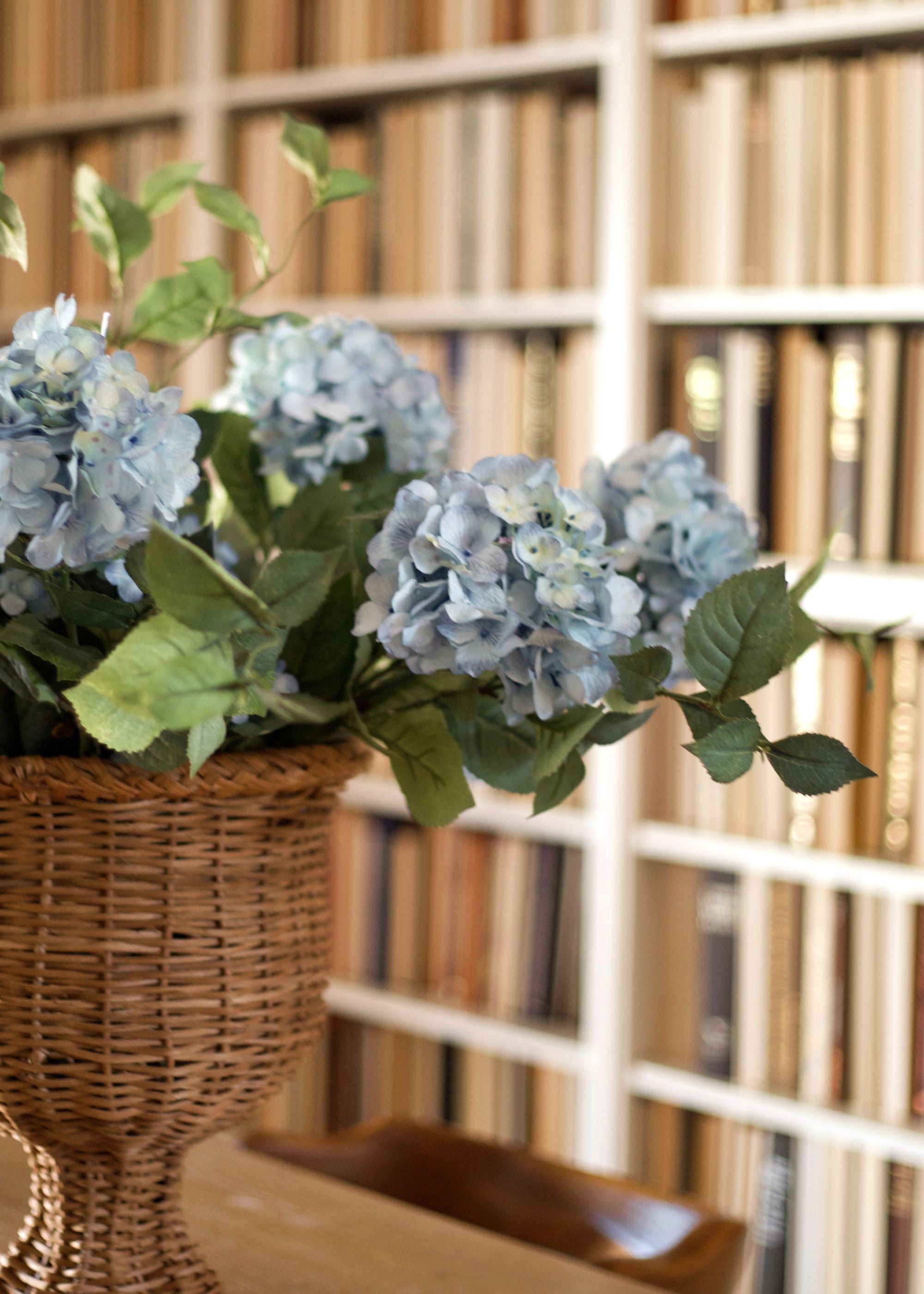 Blue Artificial Hydrangea Arrangement for Wedding Decor