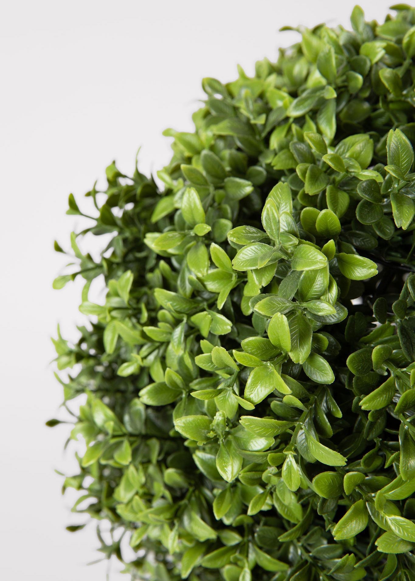 Green Artificial Outdoor Boxwood Topiary for Entryway Arrangement