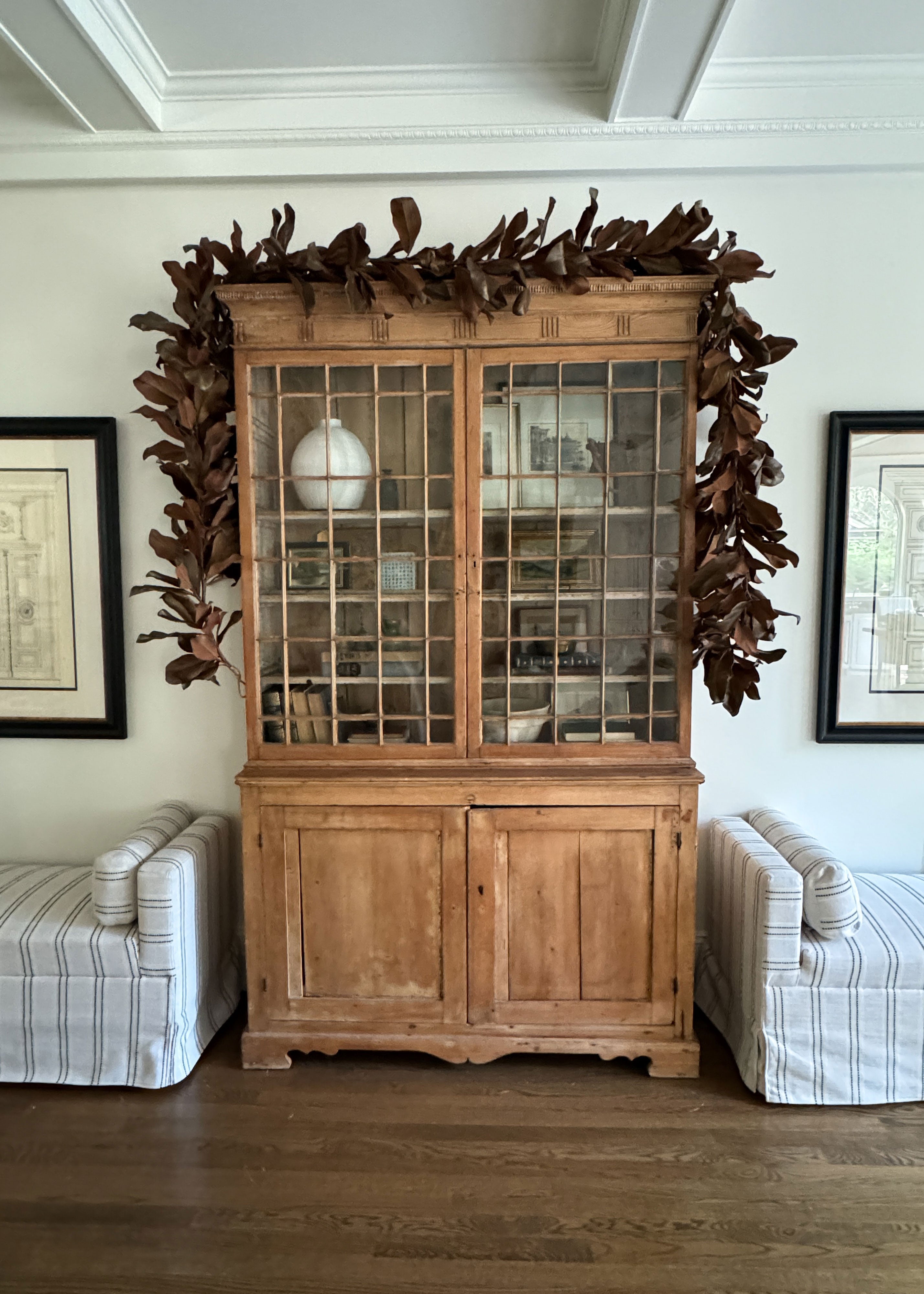 Brown Artificial Magnolia Garland for Wedding Decor