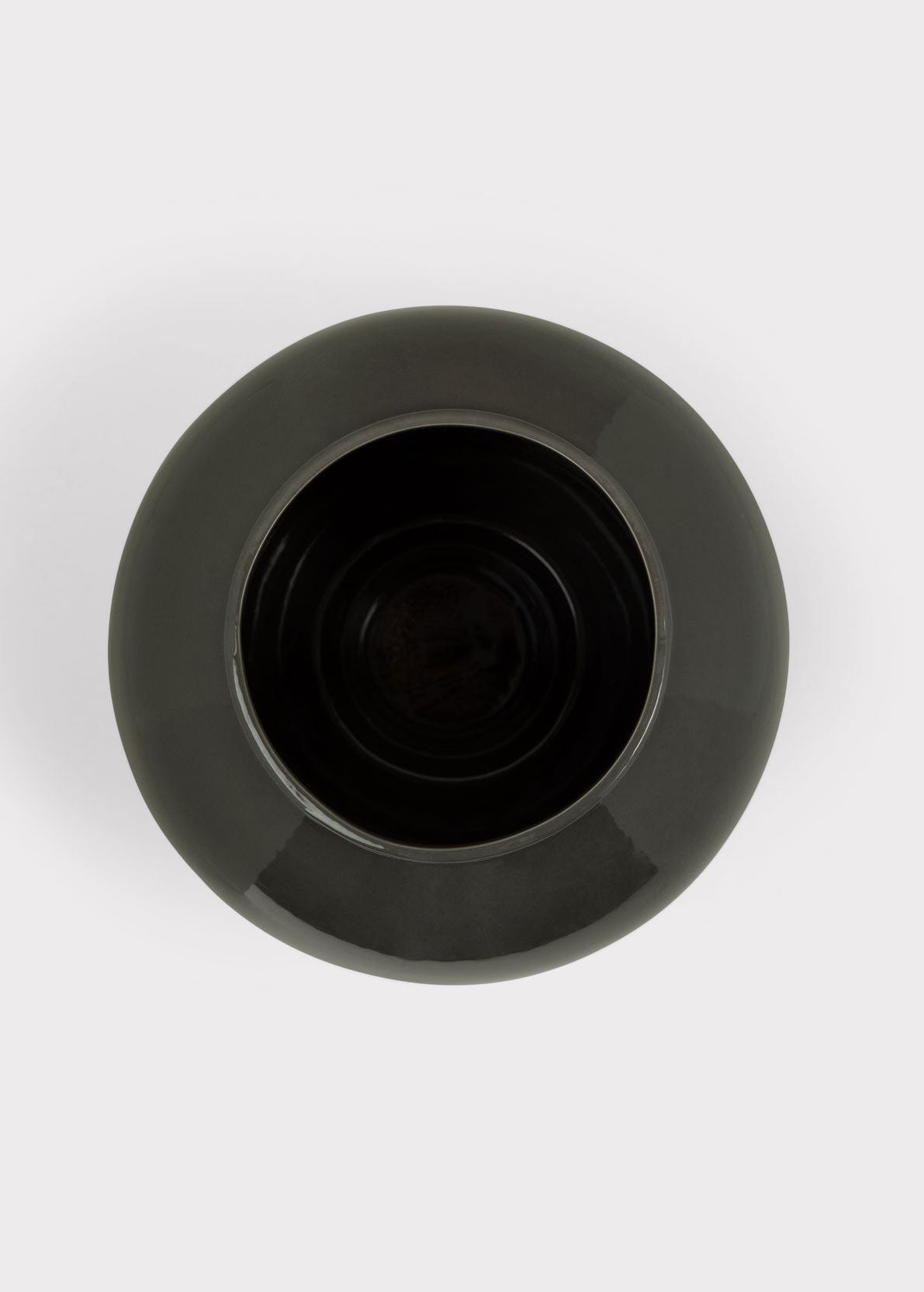 Round slate vase for elevated living room decor