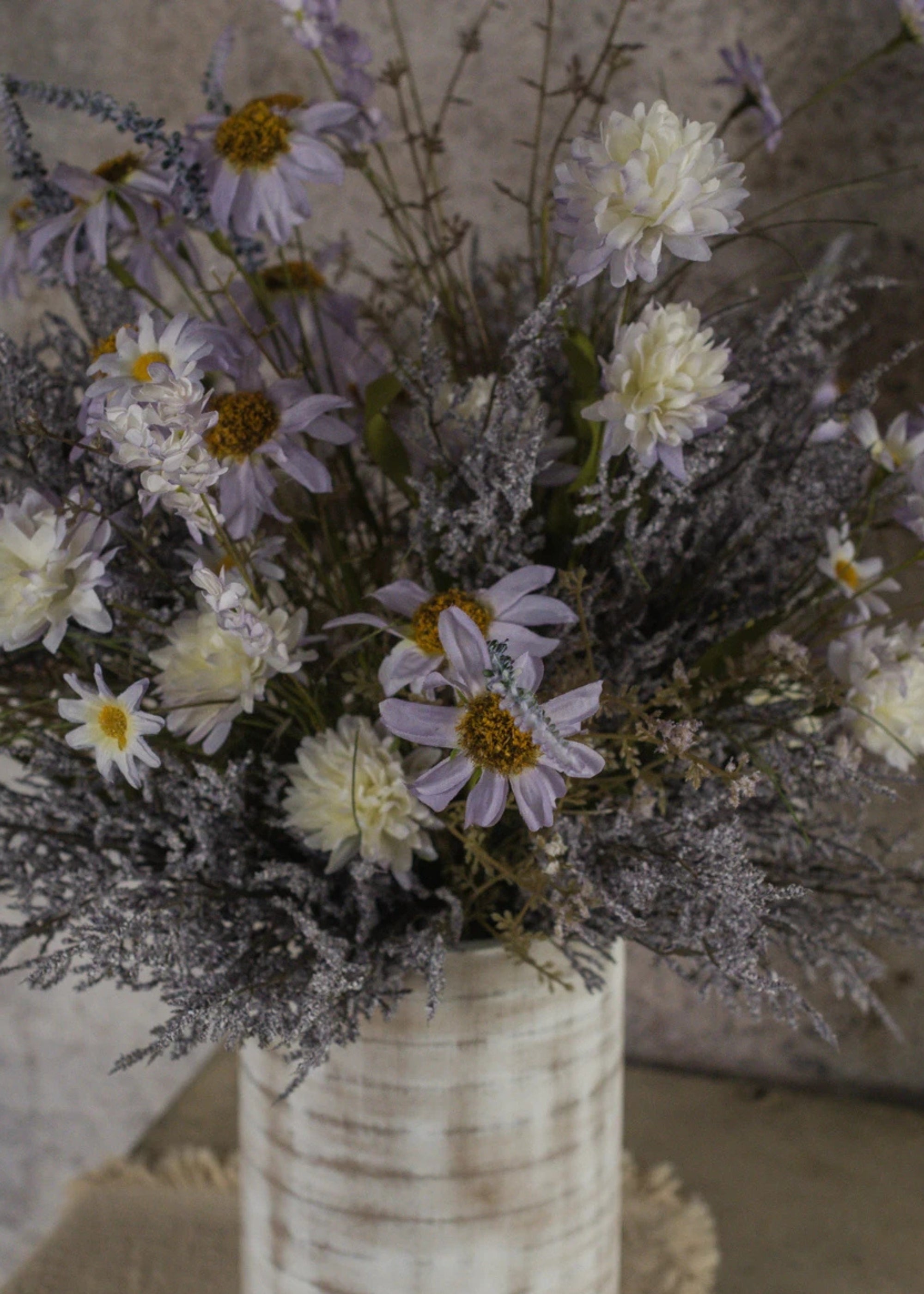 Pale Lavender Artificial Daisy Spray for Wedding Decor