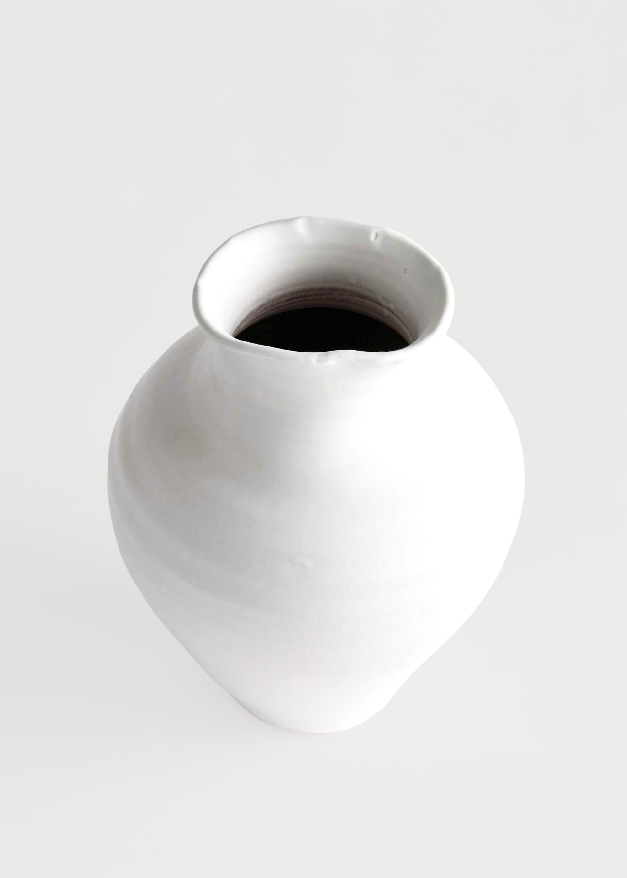 White Handmade Terra Cotta Vase for Wedding Decor