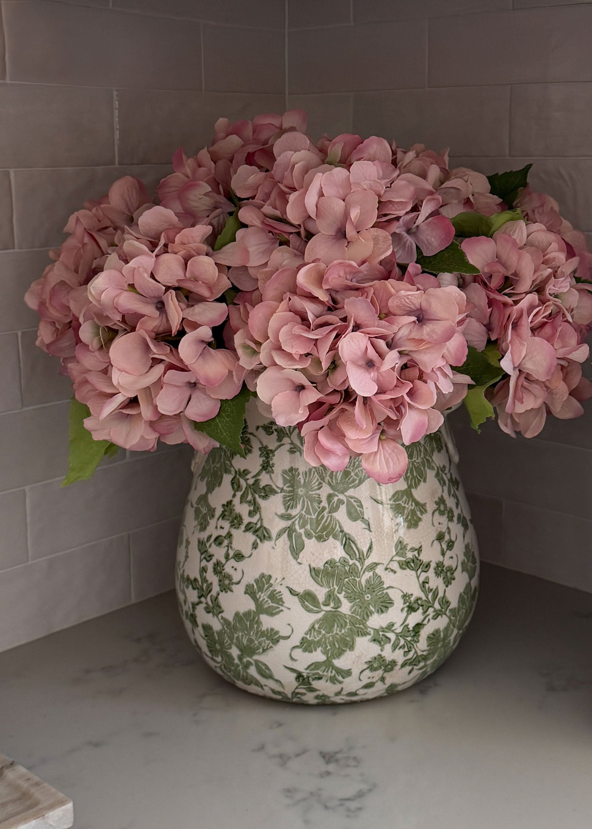 Pink Artificial Hydrangea Stem for Entryway Arrangement