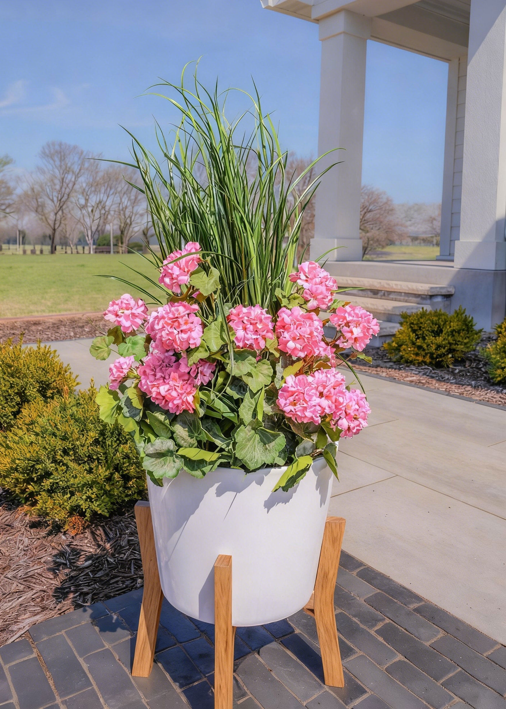 Green Artificial Grass Bush for Table Centerpiece
